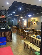 夜宵纸包鱼餐厅