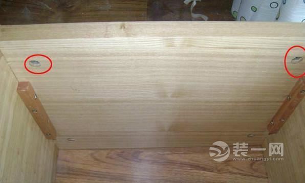 贴皮家居or纯实木家具